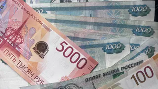 Жительница Калужской области три месяца возила курьерам деньги в Москву и лишилась 13 миллионов рублей