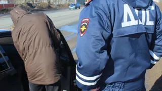 Массовые проверки водителей начались в Калужской области