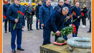 ВОЗЛОЖЕНИЕ ЦВЕТОВ