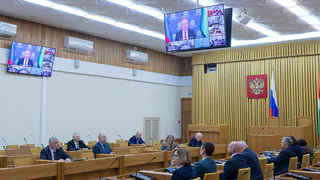 Владислав Шапша потребовал от профильных ведомств ускорить модернизацию коммунальных сетей области
