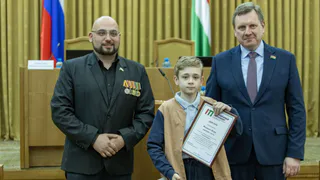 Геннадий Новосельцев наградил победителей конкурса Наша Победа в Калужской области