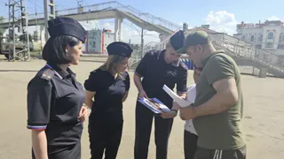 Калужские полицейские предупредили подростков о смертельной опасности зацепинга в рамках акции "Опасное увлечение"