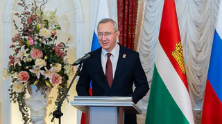 Владислав Шапша вручил награды труженикам Калужской области