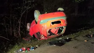 В Калужской области ночью "Хёндай Гетц" вылетел в кювет и перевернулся