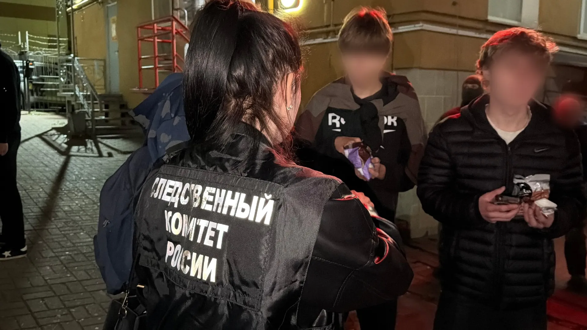 Следователи в Калуге провели рейд после жалоб жильцов на магазин с продажей алкоголя подросткам