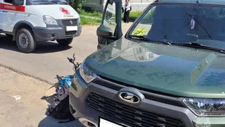 В Калужской области столкнулись "Нива Тревел" и питбайк