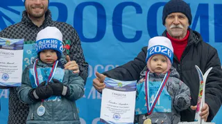 Четыре тысячи калужан вышли на старт Всероссийской лыжни: от дошколят до 86-летних ветеранов