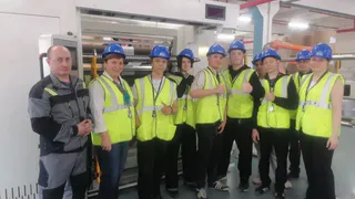 Калужских школьников знакомят с востребованными специальностями через экскурсии на заводы и фермы