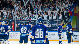 Хоккеисты "Калуги" вырвали победу у "Арктики" в овертайме первого матча в Мурманске