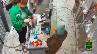 В Калуге задержана пенсионерка, обвиняемая в хищении денег с найденной банковской карты