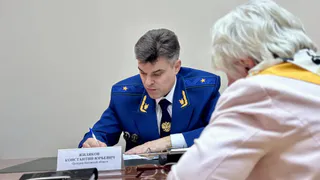 Пенсионерка перевела мошенникам 2,5 млн рублей и попросила прокурора спасти её квартиру