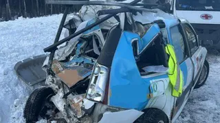 Ребенок и мужчина пострадали в ДТП с грузовиком на калужской трассе