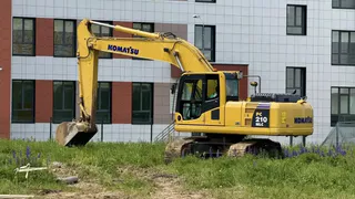 Владислав Шапша показал стройку бесплатного бегового центра в Калужской области и назвал его драйвером массового спорта