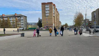 Сенатор Анатолий Артамонов проголосовал в Калуге, призвав граждан проявить единство и не пренебрегать своим правом выбора