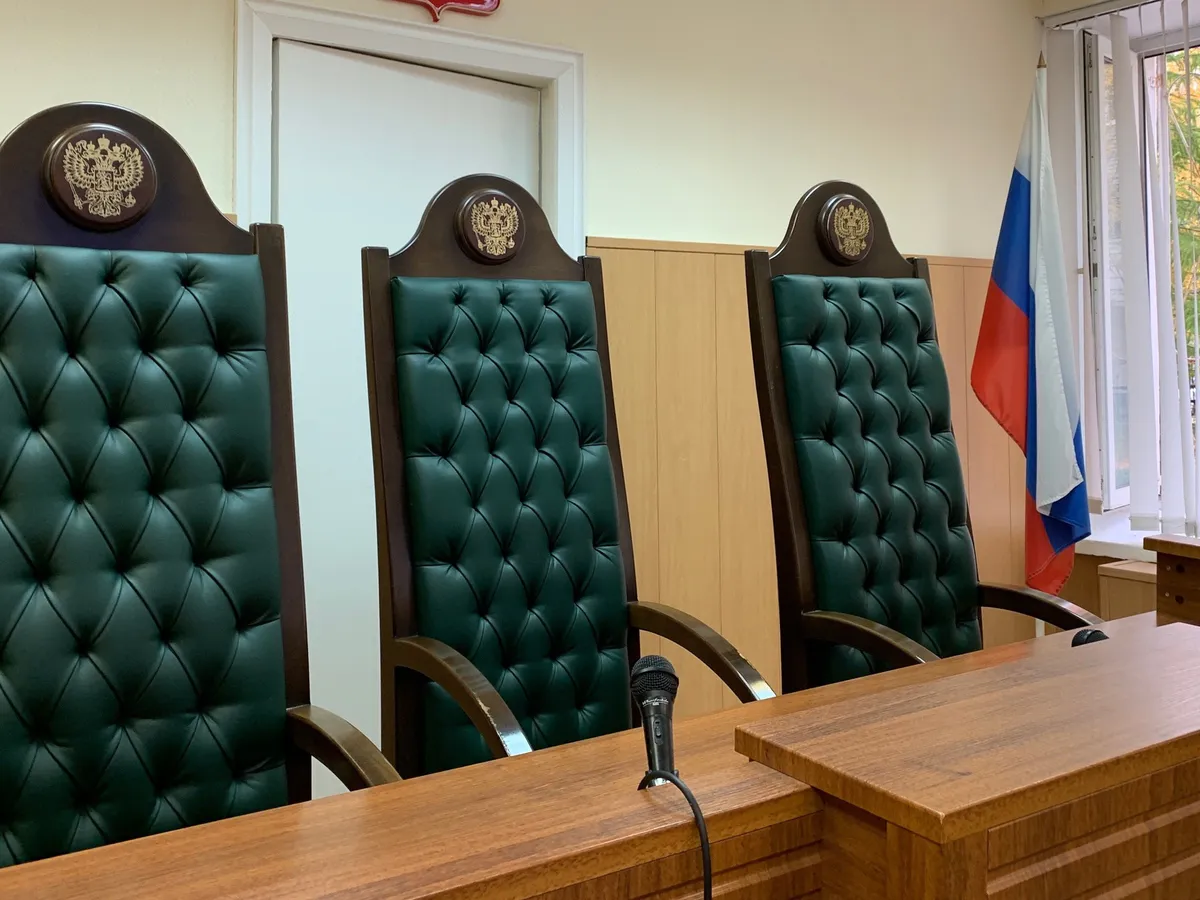 В Калужской области покупатель отсудил у автосалона свыше 426 тысяч рублей за навязанные услуги