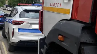 Водитель сбил трёхлетнюю девочку на самокате во дворе Калуги