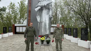 Память в граните и цветах: следователи Калужской области привели в порядок воинские мемориалы