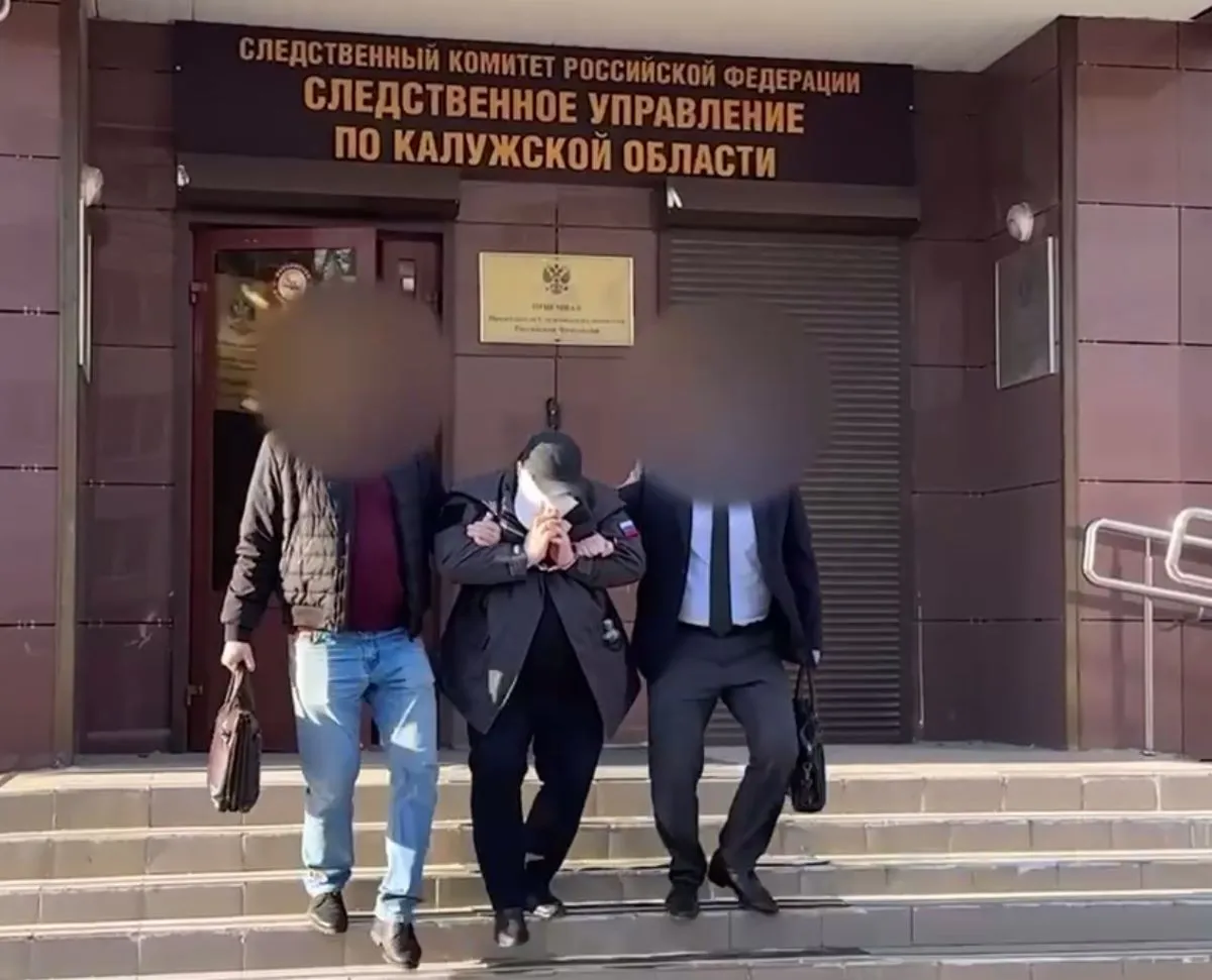 Экс-глава "Калугадорзаказчика" получал почти 250 тысяч рублей в месяц, но не удержался от взяток