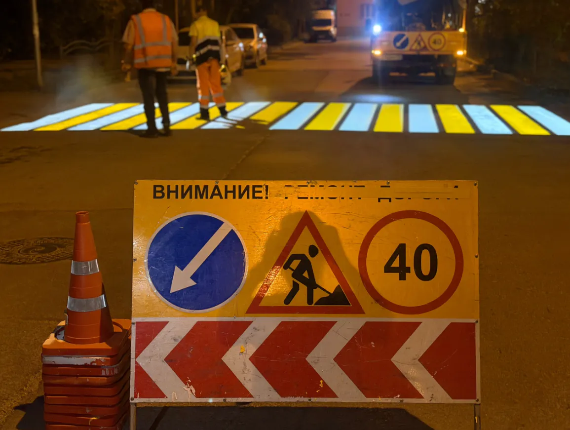 Дмитрий Денисов проинспектировал нанесение дорожной разметки у школ в Калуге