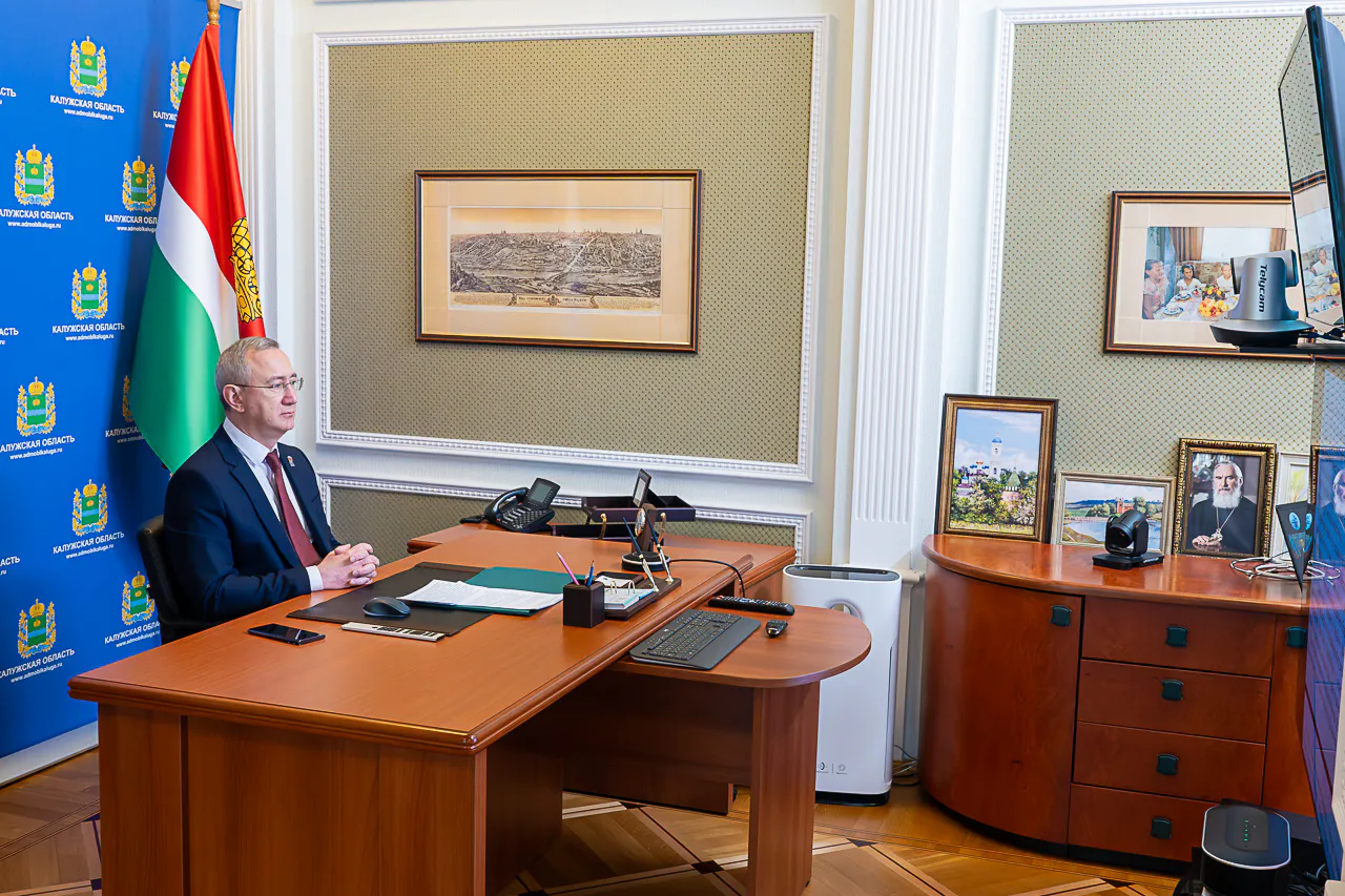 Владислав Шапша выступил на форуме в Москве: к 2032 году экономике потребуется более 12 миллионов новых кадров