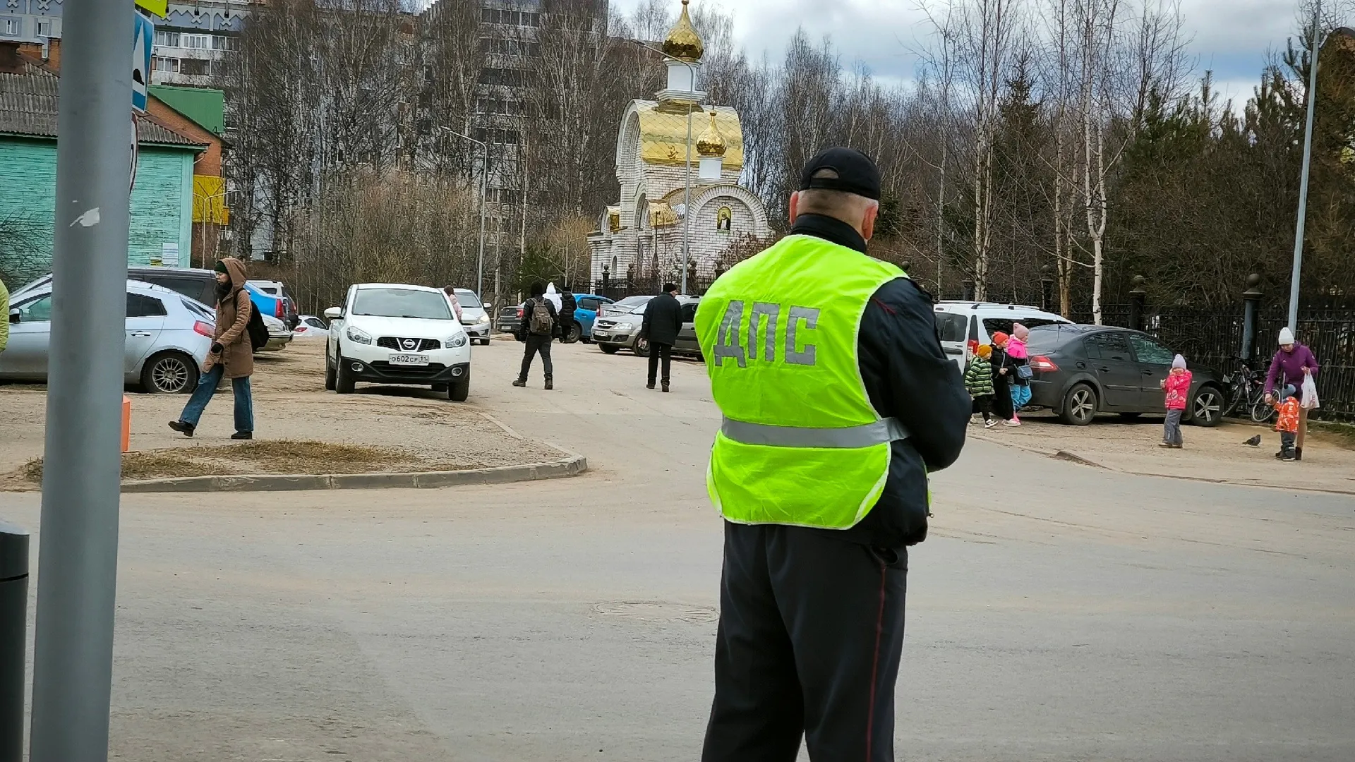 В Калужской области автомобилистка на Kia врезалась в дерево