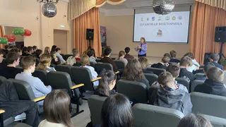 Следователь провела уроки права для школьников Калужской области