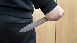 В Калуге пьяный отец ударил ножом прохожего после жалобы дочери на замечание