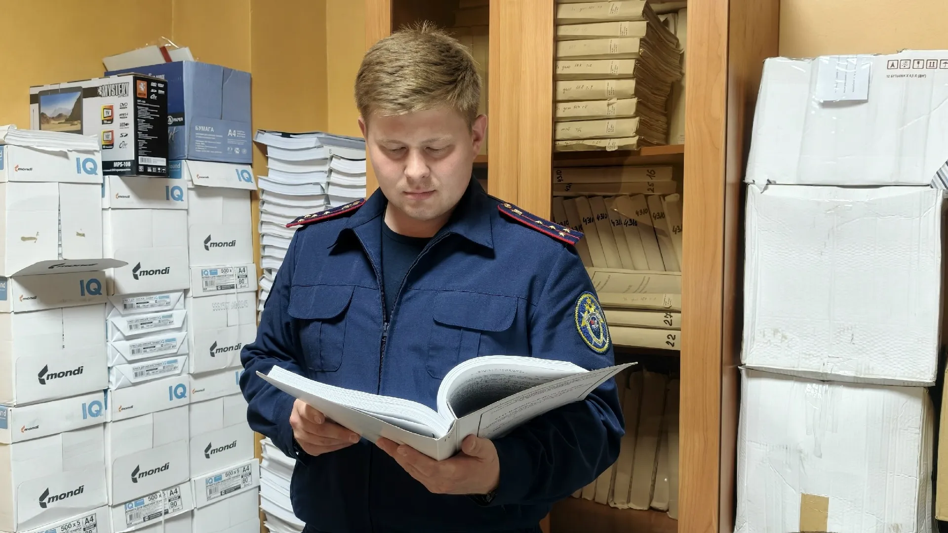 В Калужской области рабочий получил тяжёлую травму при падении со стеллажа на заводе металлоконструкций