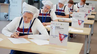 В Калужской области выбирают лучшую швею: 9 мастериц сразились за выход в финал всероссийского конкурса