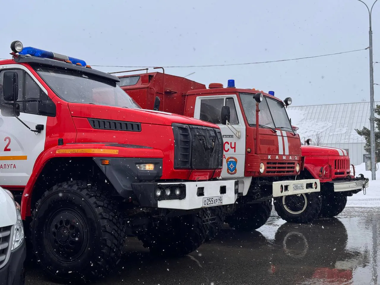 В Калуге проверили готовность служб к паводку и пожароопасному сезону