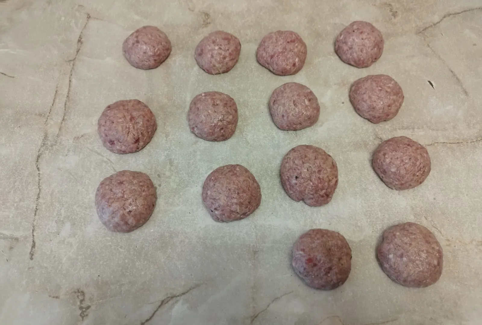 Котлеты готовлю по-новому: добавила в фарш всего один ингредиент и вкус стал лучше - делюсь рецептом