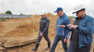В Калужской области губернатор проинспектировал стройки в Кировском районе