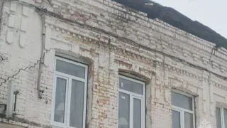 Бастрыкин потребовал доклад по факту обрушения крыши жилого дома в центре Калуги