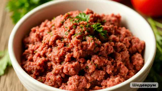 Смешиваю манку с фаршем — бюджетный рецепт из голодных 90-х, но ощущение, что там только мясо
