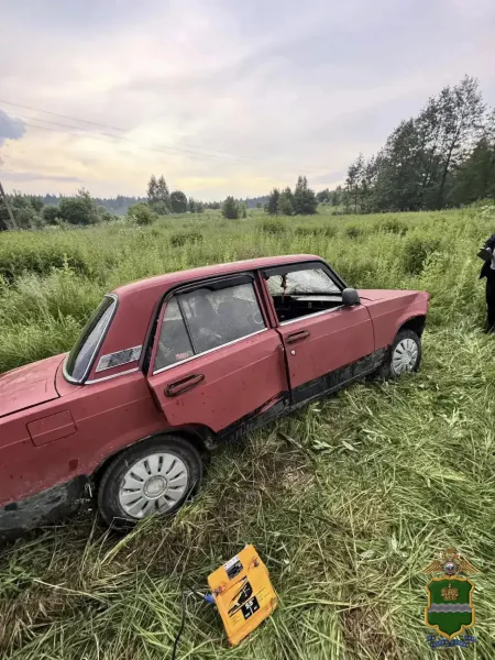 В Калужской области двое приятелей угнали незапертую машину покататься и бросили её в грязи