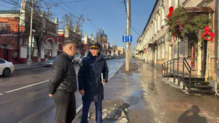 Прокуратура Калуги требует возбудить уголовное дело после падения наледи на пенсионерку