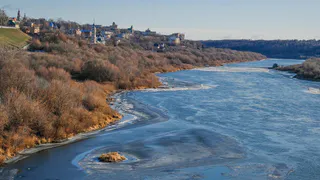 В Калуге готовятся к подъему уровня воды в Оке до 13,5 метров