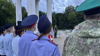 В Калужской области офицеры СК и волонтёры зажгли свечи в память о павших в первый день войны