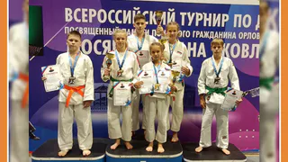 ЮНЫЕ КАЛУЖСКИЕ ДЗЮДОИСТЫ НА ПЬЕДЕСТАЛЕ ПОЧЁТА