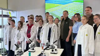 Владислав Шапша рассказал о подготовке кадров для села: 64 агрокласса, целевые места и 1,2 миллиарда на развитие
