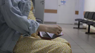 Новую меру соцподдержки для матерей-героинь начала устанавливать калужская СФР